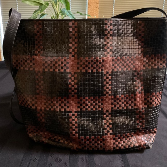 Vintage CEM Leather Woven Shoulder Bag in Brown and Bronze Pattern - Picture 3 of 6